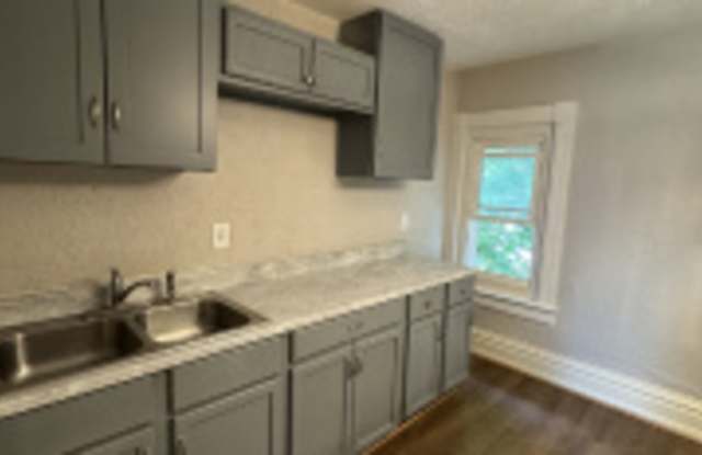 802 Wayne Street - 6