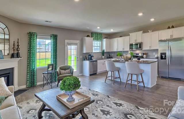 Photo of 36 Ashelyn Pk Dr