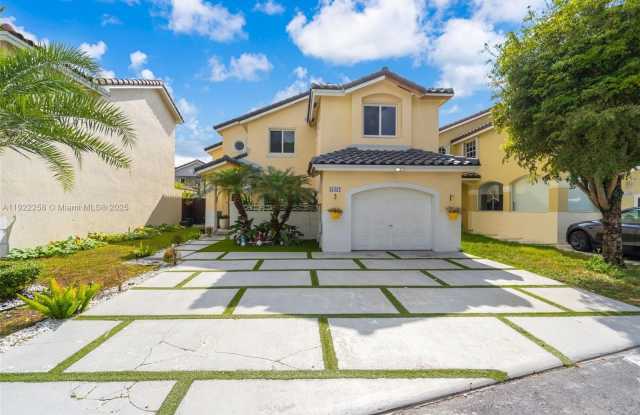 Photo of 15452 SW 50th Ter