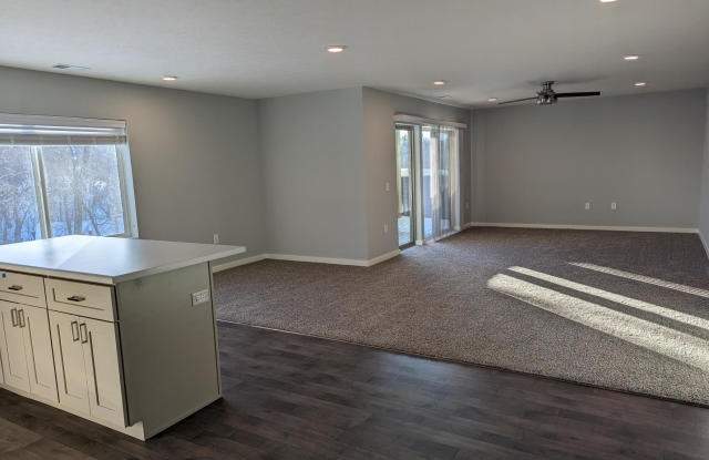 200 Martin Dr Unit A11