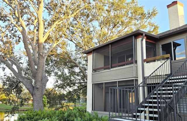 10263 GANDY BOULEVARD N