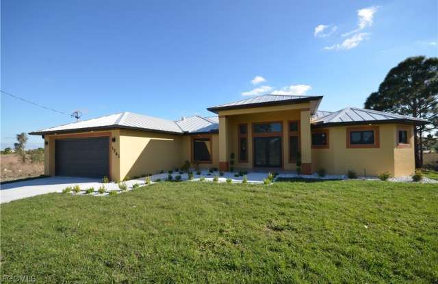 Photo of 1242 Hathor Street E