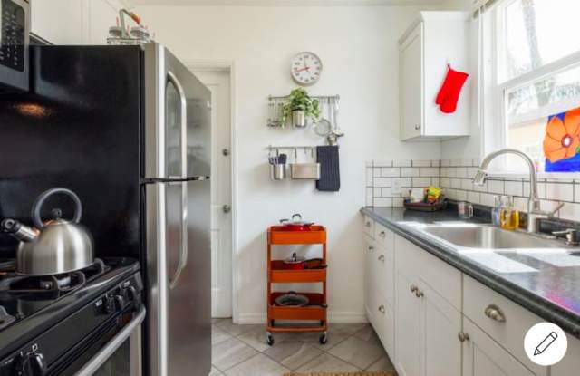 4430 Illinois Street