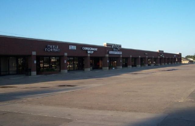 2121 E US Highway 377