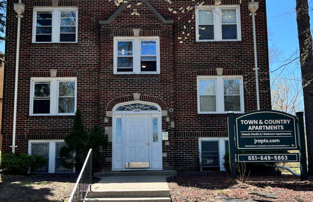 Photo of Town & Country Apartments