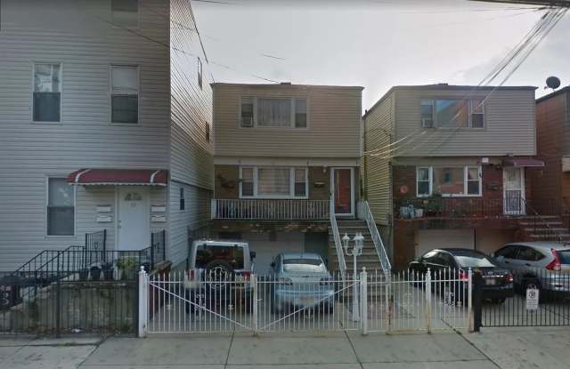 67 ST PAULS AVE