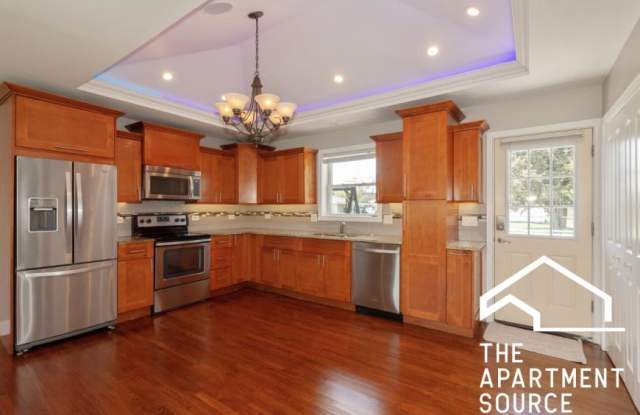 8108 South 85th Ave.