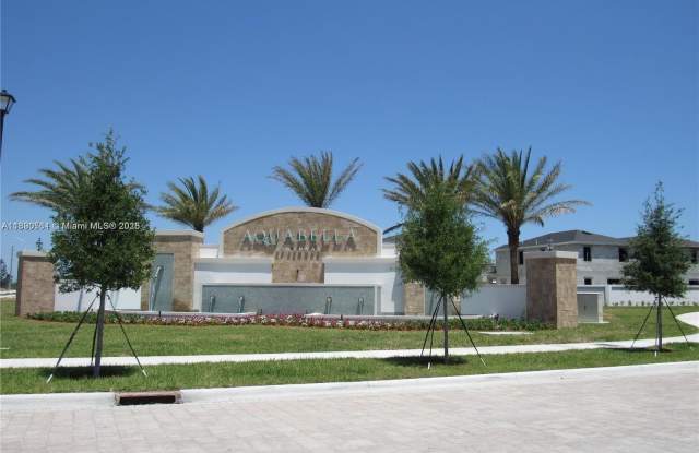 Photo of 3430 W 103rd Ter