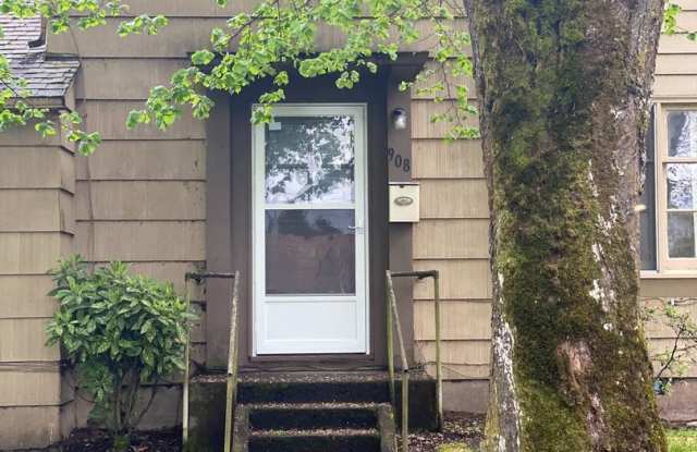 1/2 Off 2nd Month's Rent