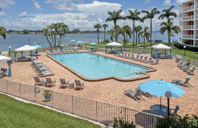 Waters Pointe