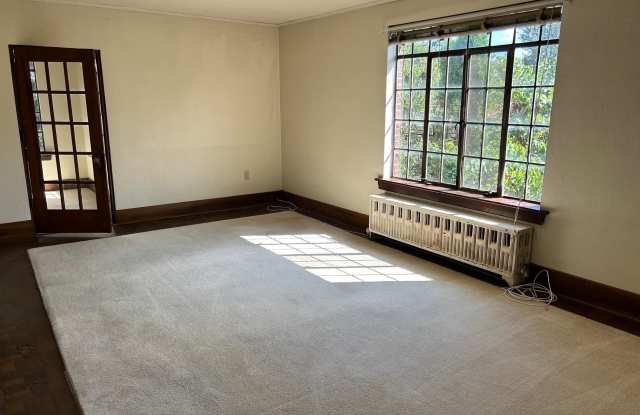 5 E MAPLEWOOD Avenue unit: 3