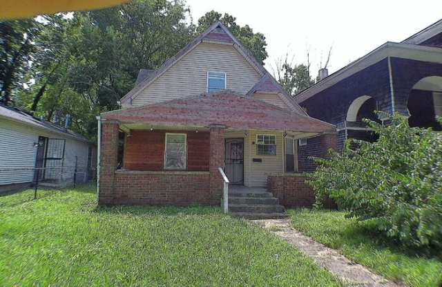 1061 West 33rd Street