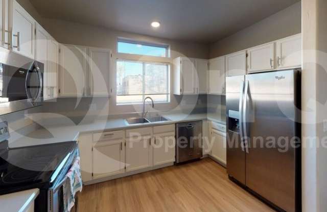 1697 North Rio Yaqui