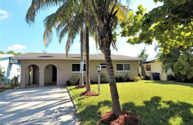 3820 NE 12TH TER - 3820 Northeast 12th Terrace, Pompano Beach, FL 33064