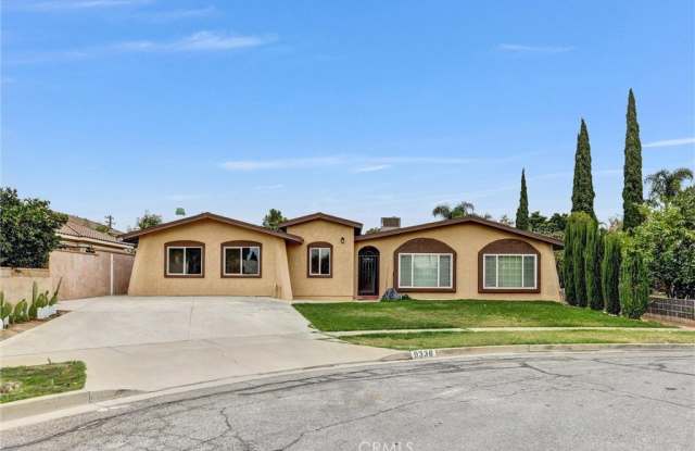 Photo of 9338 Emerald Avenue