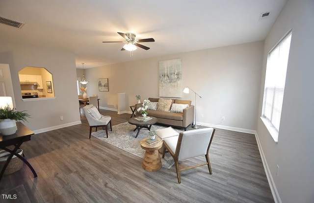 Spacious End-unit Townhome, LVP Floors, Open Floorplan, Pet Friendly! photos photos