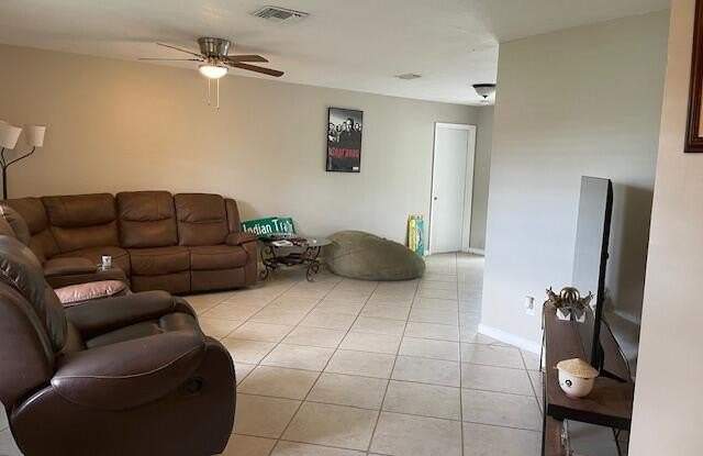 251 Las Palmas Street