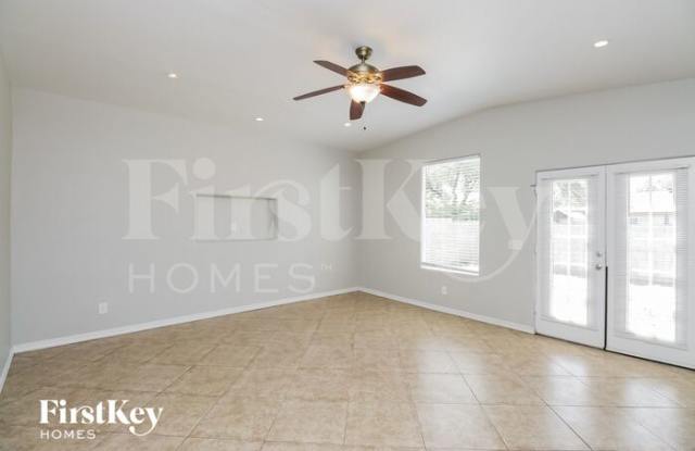 657 West Barrow Drive