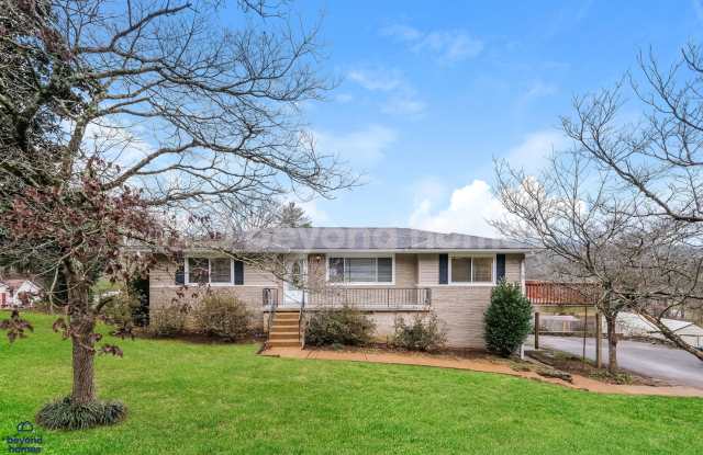 Amazing Move-In Ready 3-Bed 3-Bath Home - Looking for You!