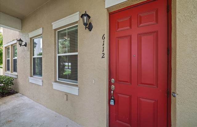 Annual 3 bed/3 bath townhouse with 2 car garage for $2,400 per month available October 1st, 2024