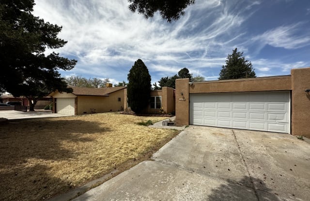 1721 Hiawatha Dr NE - 1721 Hiawatha Drive Northeast, Albuquerque, NM 87112