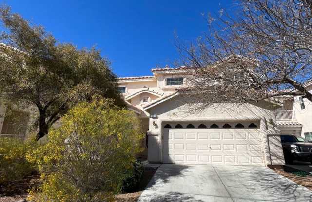 ARLINGTON RANCH GATED COMMUNITY HOME WITH MASTER BEDROOM DOWNSTAIRS - 8910 Tom Noon Avenue, Enterprise, NV 89178