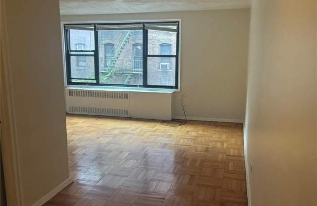 2835 Webb Avenue unit: 3A