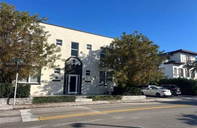 Photo of 1501 SE 2nd Ct