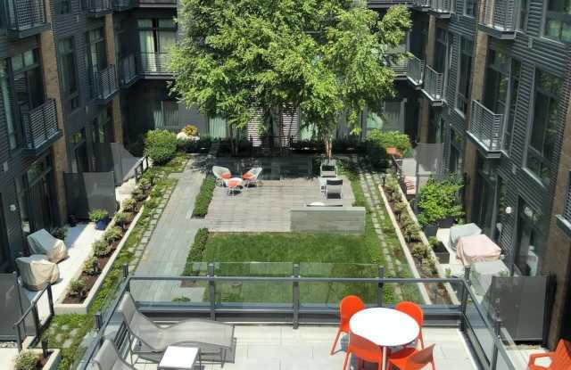 525 WATER Street SW unit: 308