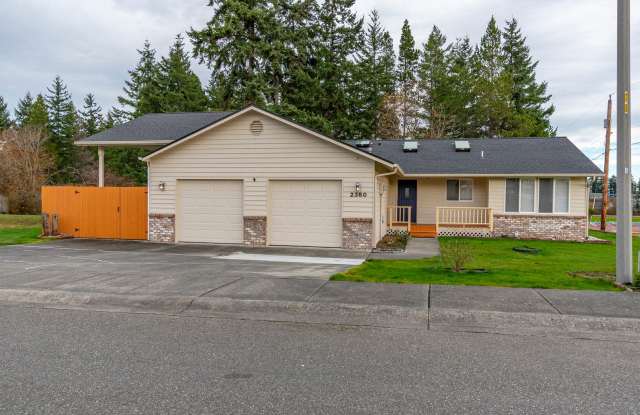 Photo of 3 Bedroom 2 Bathroom Home Near Fort Nugent Park!