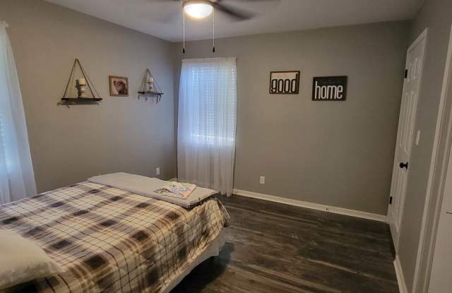 1024 North Spring Street