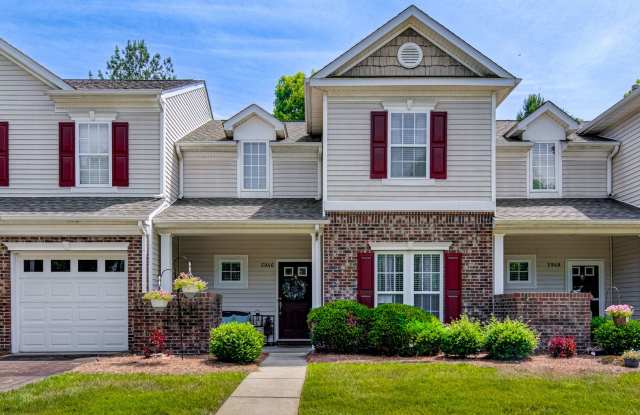 Beautiful 3BR/2BA Townhome in Winston-Salem