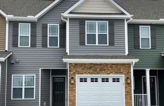 1808 Fox Den Way - 3