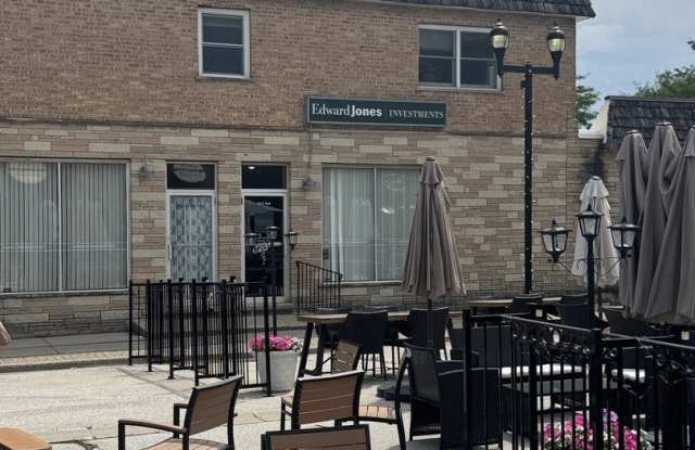 17 E Park Street unit: 1