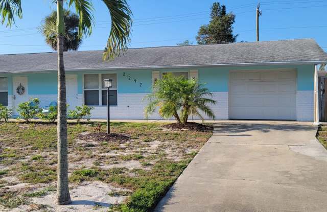 Photo of 2272 NE Tropical Way
