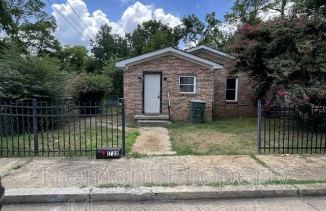 Photo of 1720 Portland Street