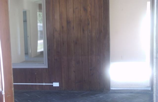 1328 Illinois Avenue