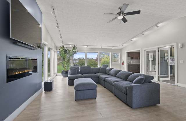 Center Court Apartments