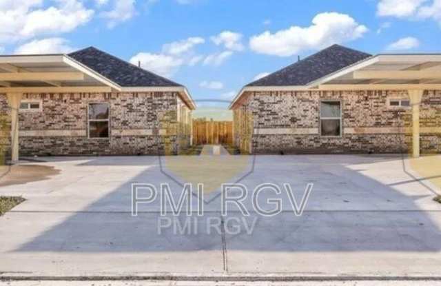 Photo of 1101 W Kohala Ave