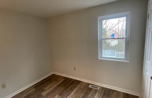 553 West Utica StreetUnit 5