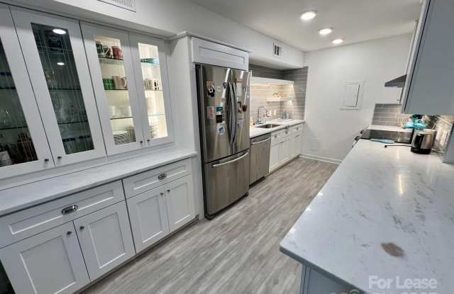 Photo of 400 Queens Road unit: B4