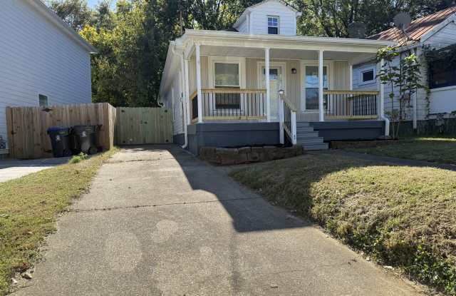 538 University Avenue