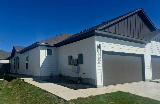 Stunning Duplex in Emma Park