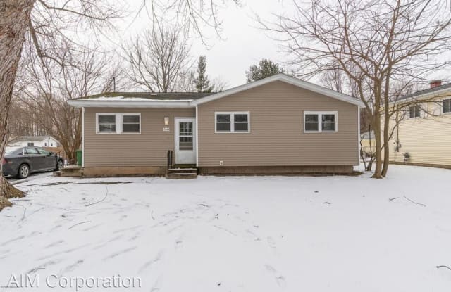 5544 Cabot St - 5544 Cabot Street, Portage, MI 49002