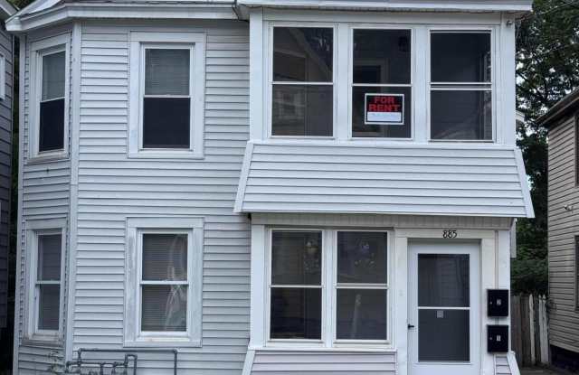 885 Yorkston