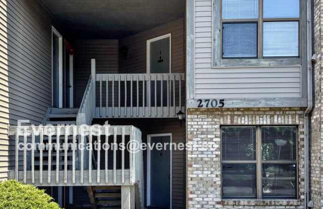 Photo of 2705 Greystone Drive