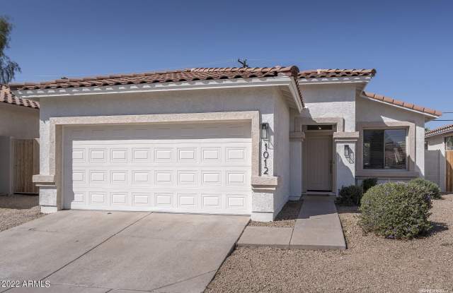 1012 E Susan Lane