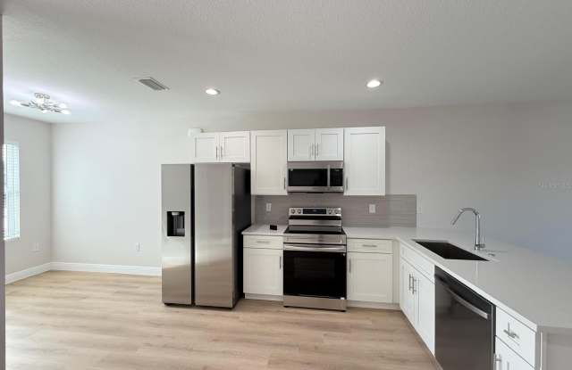 10336 PENDLETON AVENUE