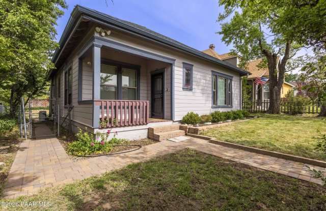309 N Mount Vernon Avenue