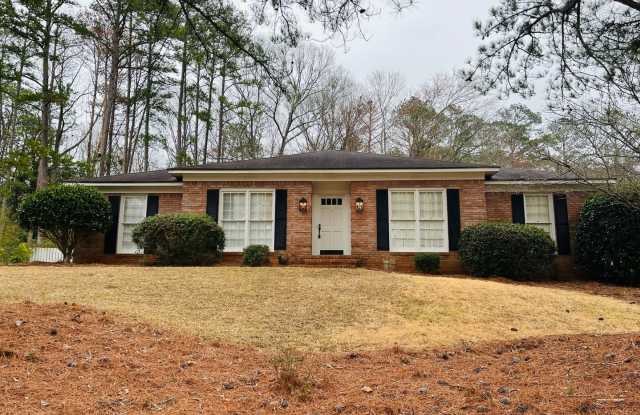 Wow! Renovated 3 bedroom 2 bathroom home in Lagrange! Must See!